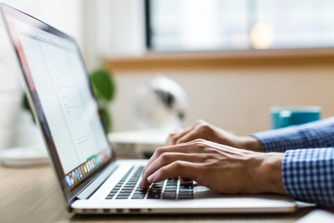 1Copywriting Copywriting on a laptop